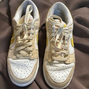 Nike lemon dunks